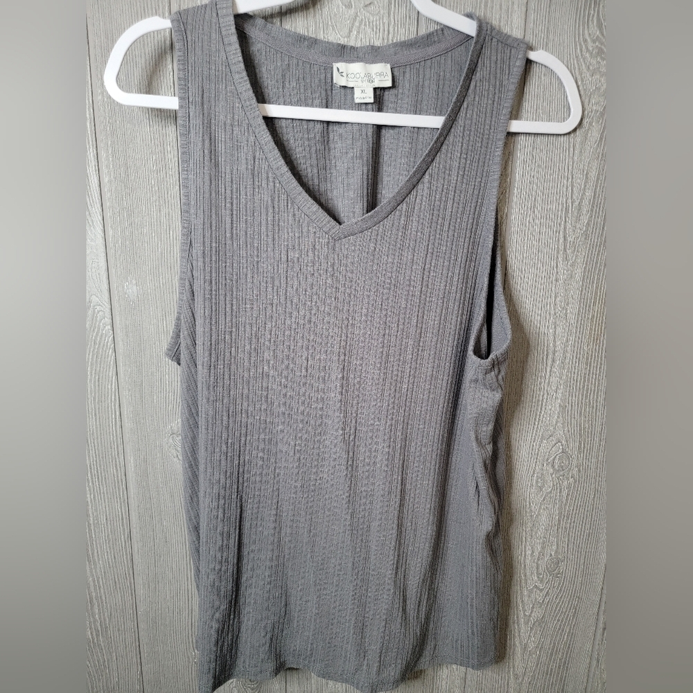 Koolaburra By UGG Gray Ribbed Tank Top